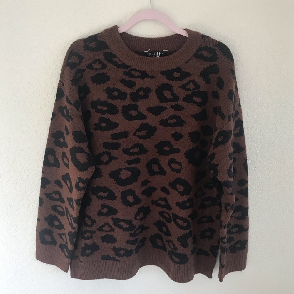 VELVET Heart Animal Print Sweater Leopard